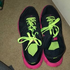 Nike women’s shoes